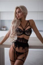 Daria Tüylü Jartiyer Set - Siyah