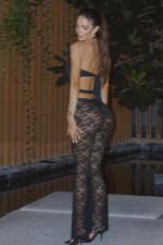 Lace Dekolteli tulum - Siyah - Görsel 4