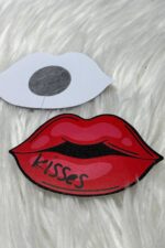 Kisses Göğüs Sticker - Kırmızı - Görsel 3